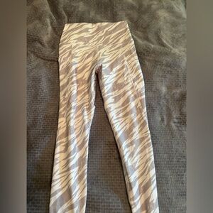 Scorpio Sol Cream and Gray Patterned Leggings